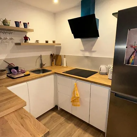 Apartment Air-conditioned, Remarkably Beautiful Apartment, Fibre Wi-fi, Pool *