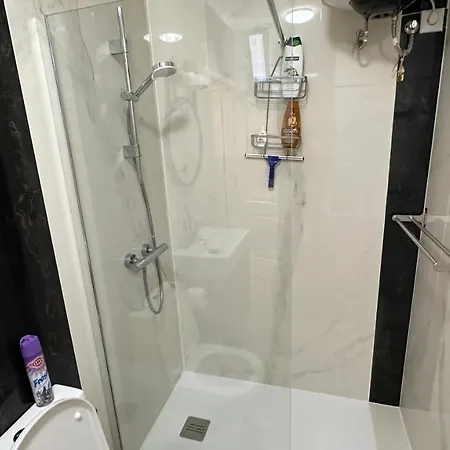 公寓 Air-conditioned, Remarkably Beautiful Apartment, Fibre Wi-fi, Pool